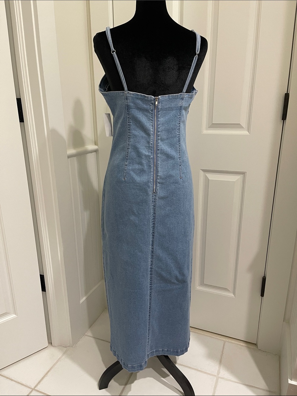 Habitual Light Blue Denim Slip Midi Dress with Front Slit Size M NWT - Picture 4 of 6